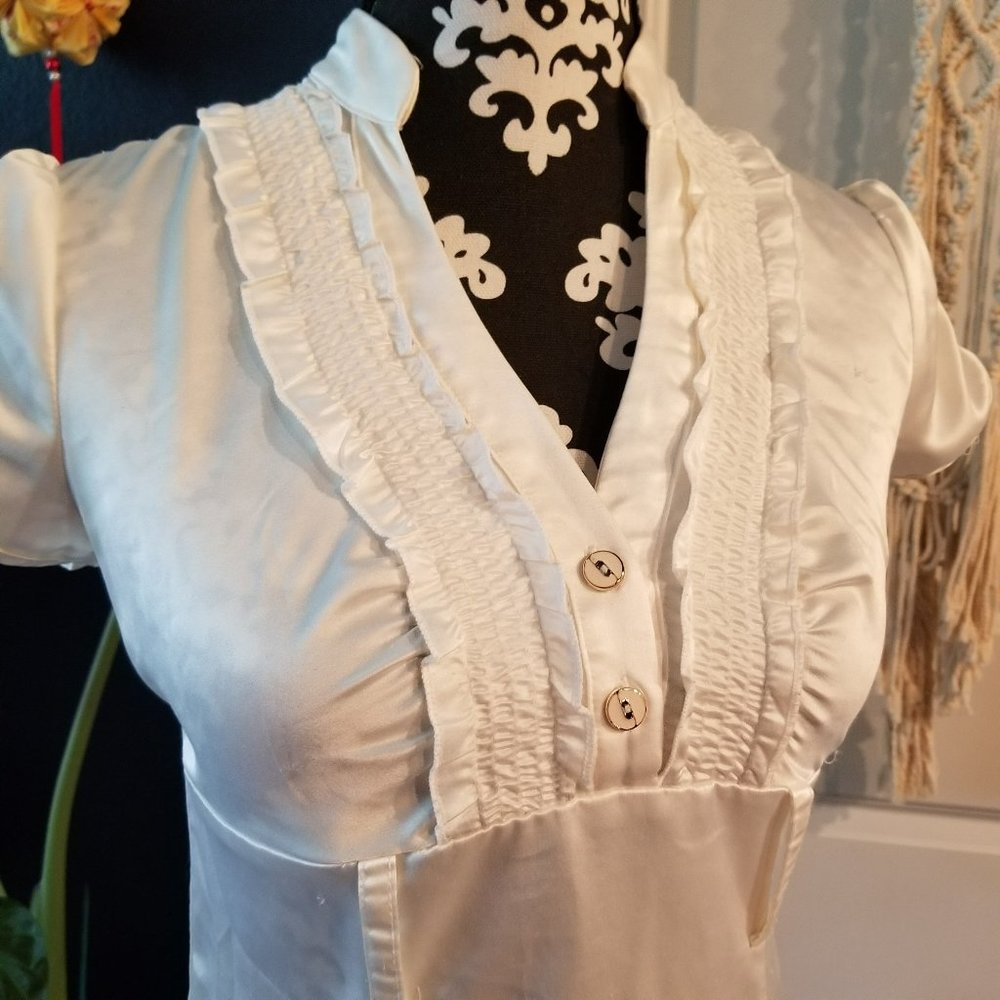 Small White Short-Sleeved Ruffle Lace Office Blouse
